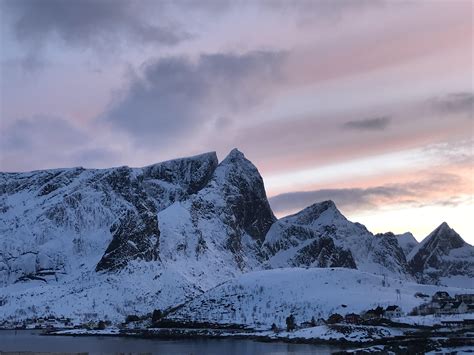 Sunsets in Reine : r/Norway