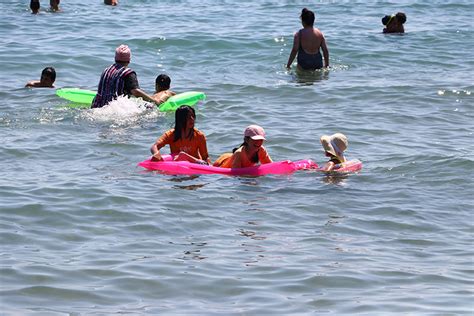 Tekirda Da S Caktan Bunalanlar Sahillerde Vakit Ge Iriyor