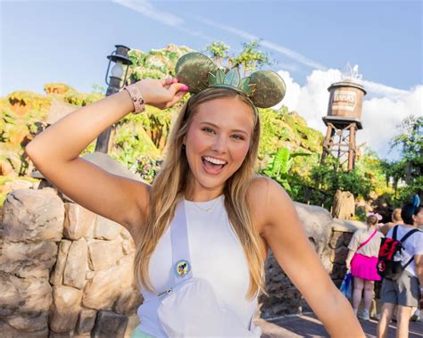 Hot Girls At Disneyland