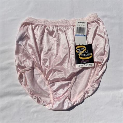 Vintage Warners Perfect Measure Nylon Brief Panties Womens 6 Pink