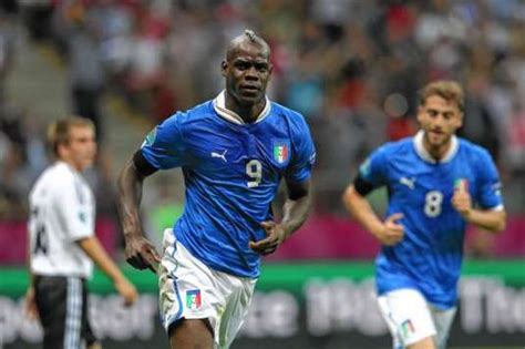 Euro 2012 Mario Balotelli Shows Up As Super Mario Against Germany And Proves He Deserves To