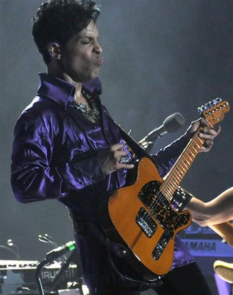 Guitar Faces of Prince [Post Your Pics]