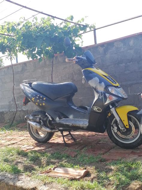 Скутер 50кубик KYMCO 50 K. гр. Русе Товарна гара • OLX.bg