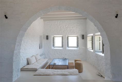 Greg Haji Joannides Restores Interior Of Ruined 17th Century Greek Island House Decor10 Blog