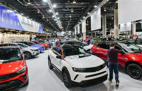 La Feria del Automóvil de València vuelve con más de 3500 coches a la