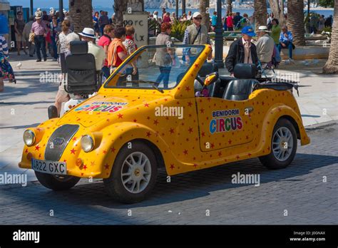 Clown Car Circus Hi Res Stock Photography And Images Alamy