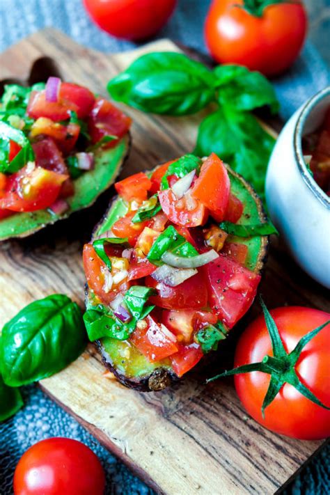 Gefüllte Avocado als Vorspeise oder zum Grillen