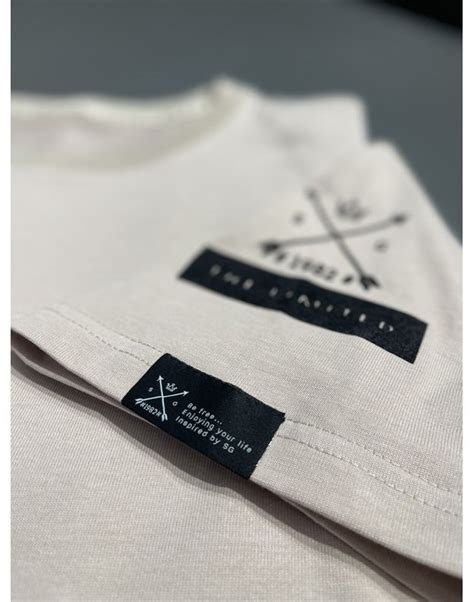 SG NUDE marškinėliai su juodo barchato detalėmis sport u lt