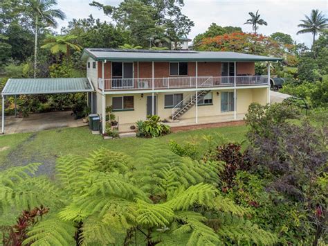 5 Hickey Street East Innisfail Qld 4860 Au