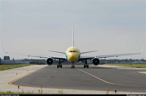 Ur Aai Aerosvit Airlines Boeing Aer Wl Photo By Artur Kita Id