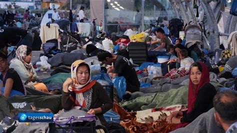 Nach Großbrand in Moria Erste Flüchtlinge beziehen neues Lager