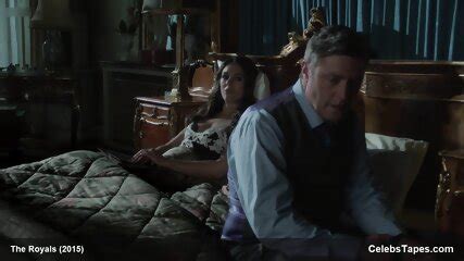 Merritt Patterson Hot Bra Elizabeth Hurley Sexy Lingerie