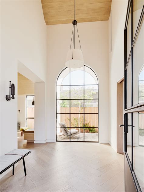 Houzz Tour: Living Large in a 1,400-Square-Foot Home