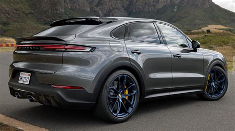 Porsche Cayenne Turbo GT Coupe tył i bok