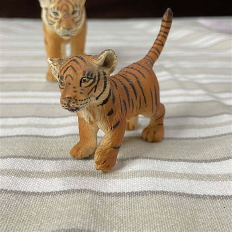 Schleich Tiger And Cubs Figures