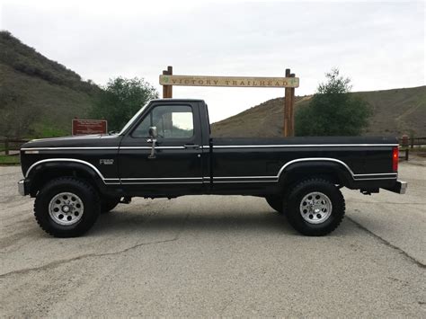 1983 Ford F250 Xl 4x4 460 V8 4 Speed Runs Great No Reserve