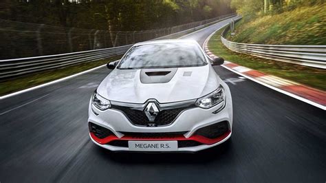 Renault M Gane R S Trophy R Erzielt Neuen Rundenrekord Auf Der