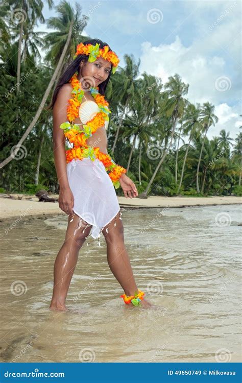 Hawaii Hula Woman Stock Image Image Of Dancer Asian 49650749