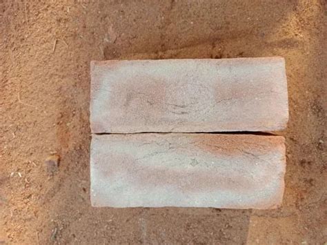 RRR Rectangular Clay Brick 9 In X 4 In X 3 In Packaging Type Loose