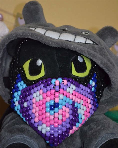 my first kandi mask! by VonCephalopod - Kandi Photos on Kandi Patterns