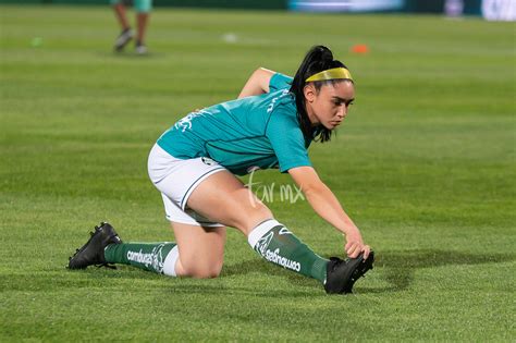 Paula Gutiérrez NIKON Z 6 6314 Santos vs Chivas J12 C2019 Liga MX