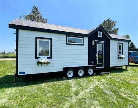 Glamorous Tiny House With First Floor Bedroom Tiny House Tiny House