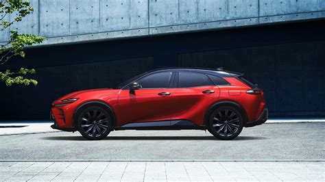 Toyota Unveils The Crown Sport Hybrid In Japan Motor Illustrated