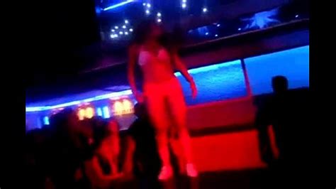 Mulher Sarrando Xvideos Buceta