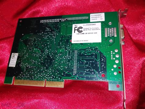 Видеокарта Matrox Productiva G100 AGP + родной диск с драйверами ...