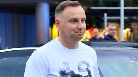 Andrzej Duda stroił miny na siłowni Internet zalała fala memów