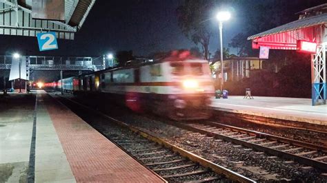 Madly Honking Ranchi Shatabdi Express 12020 Ranchi Howrah Shatabdi