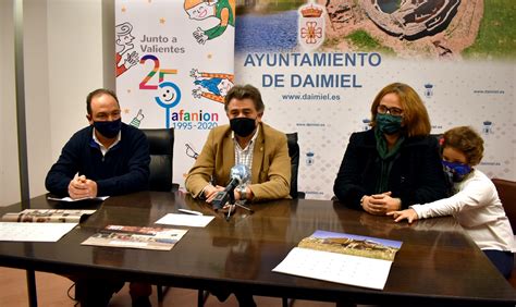 Afanion Presenta En Daimiel Su Calendario Solidario 2021