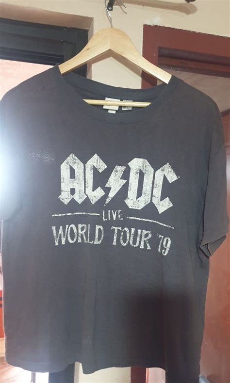 Vintage Ac dc 1979 world tour, Men's Fashion, Tops & Sets, Tshirts & Polo Shirts on Carousell