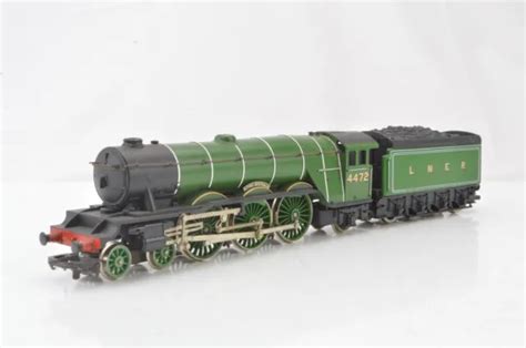 HORNBY 00 GAUGE R398 LNER Class A1 4472 Flying Scotsman With