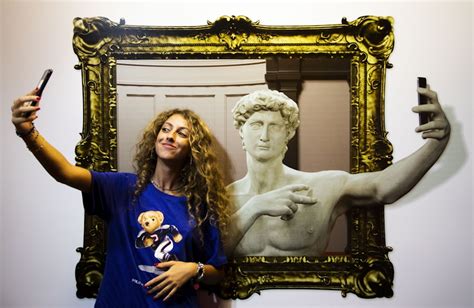 Florence Selfie Museum Tickets Hellotickets