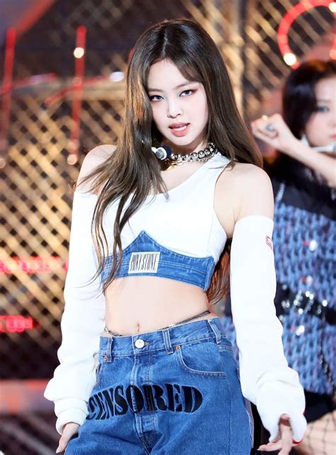 Jennies Pretty Savage Outfit Jennie Fashion Chingu