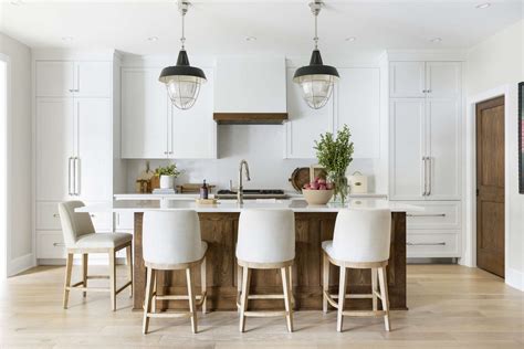 30 Modern Kitchen Island Ideas To Inspire Your Kitchen