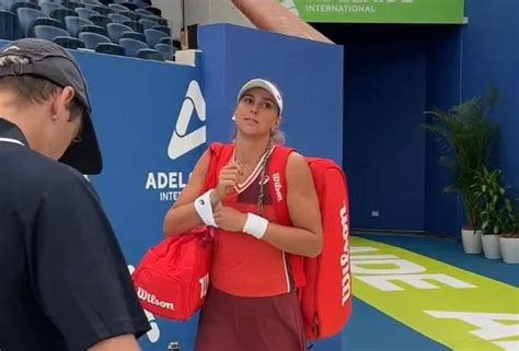 Bia Haddad vence nas duplas e avança para as quartas de final no WTA de