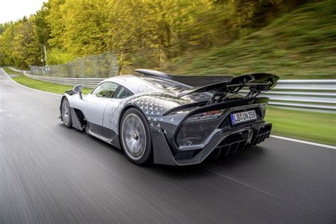 Mercedes AMG One spłonął nim trafił do właściciela Motopedia