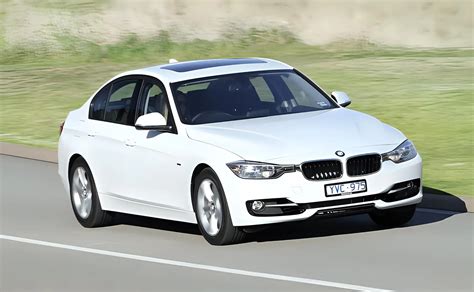 BMW 320 image #12