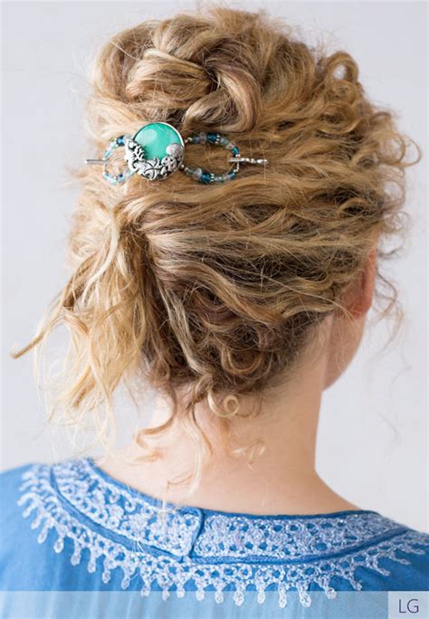 Hair clips and hair accessories with a touch of ocean beauty!