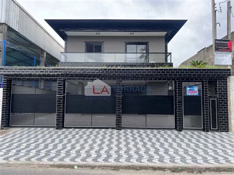 Casa de Condomínio na Avenida Milena Perutich 1027 Melvi em Praia