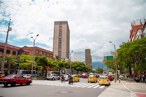 Pico Y Placa En Medell N Y Valle De Aburr Martes De Abri