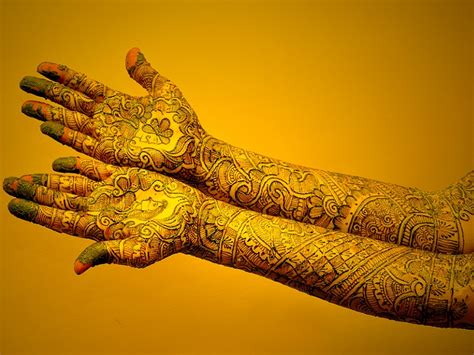 15 Latest Khafif Mehndi Designs And Its Specialities