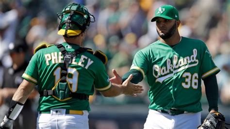 Matt Chapman Mark Canha Back Chris Bassitt In Oakland Athletic S Win