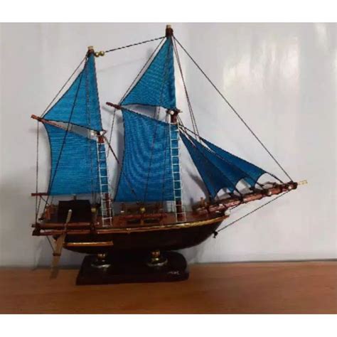 Jual Miniatur Kapal Pinisi Layar Biru Cm Cocok Untuk Souvenir