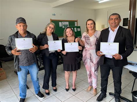 Suplentes tomam posse na Câmara de Diamante e encolhem oposição do