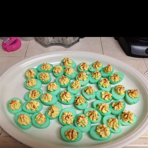 St Patricks Day Deviled Eggs They Came Out Pretty Good Yummy Treats Food Deviled Eggs