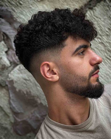 Curly Hair Men Mullet The Ultimate Guide To Rocking This Classic Look Click Here For Styling Tips