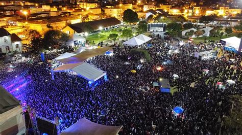 Show Do Roupa Nova Re Ne Milhares De Pessoas Para Celebrar O